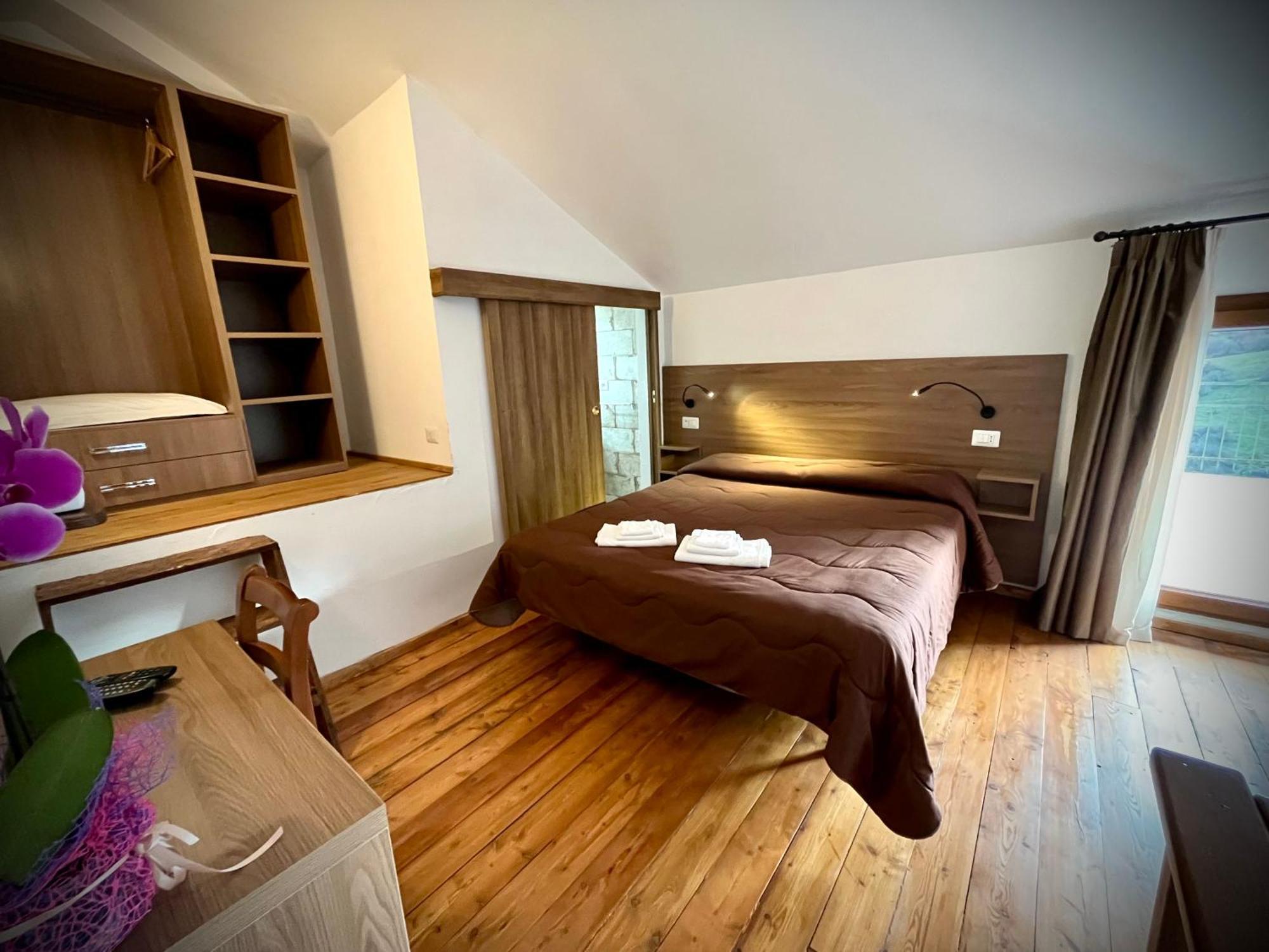 Hotel Pinguino Pescasseroli Kültér fotó