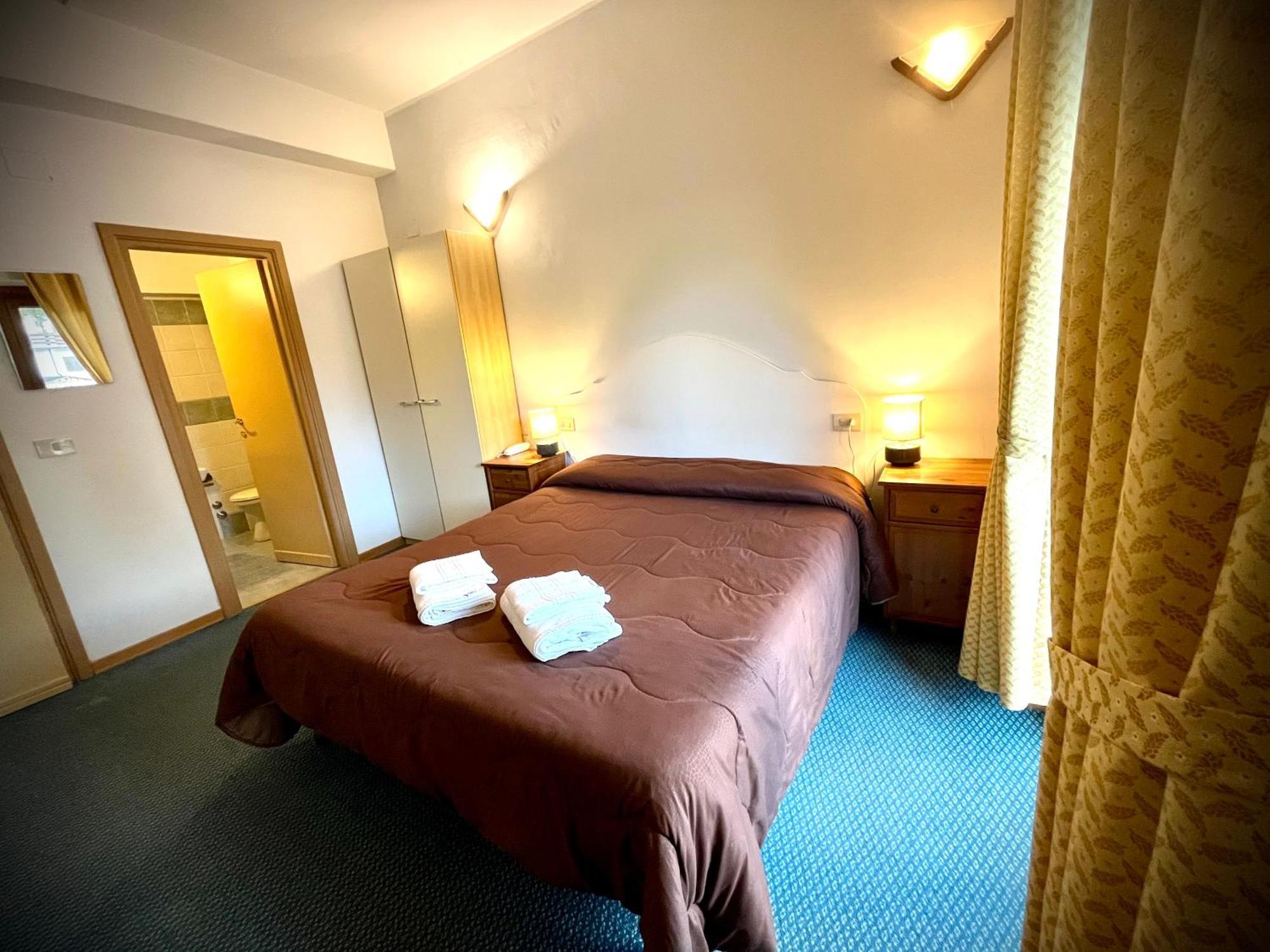 Hotel Pinguino Pescasseroli Szoba fotó